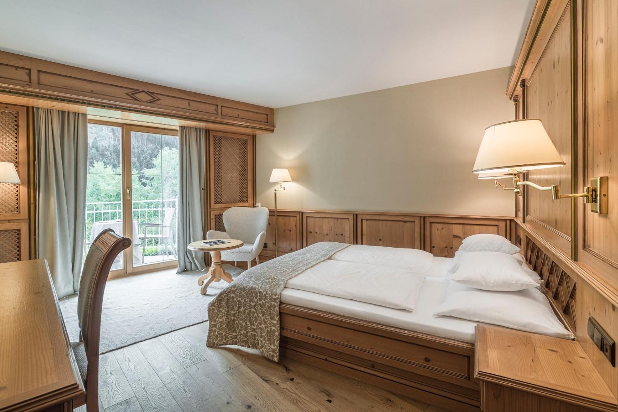 Standard Double Room,1683810417:JPEG
